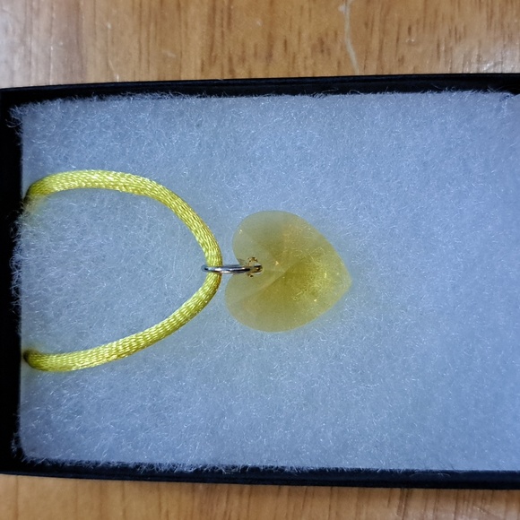 Golden Sunshine Crystal Heart Necklace - Picture 3 of 6